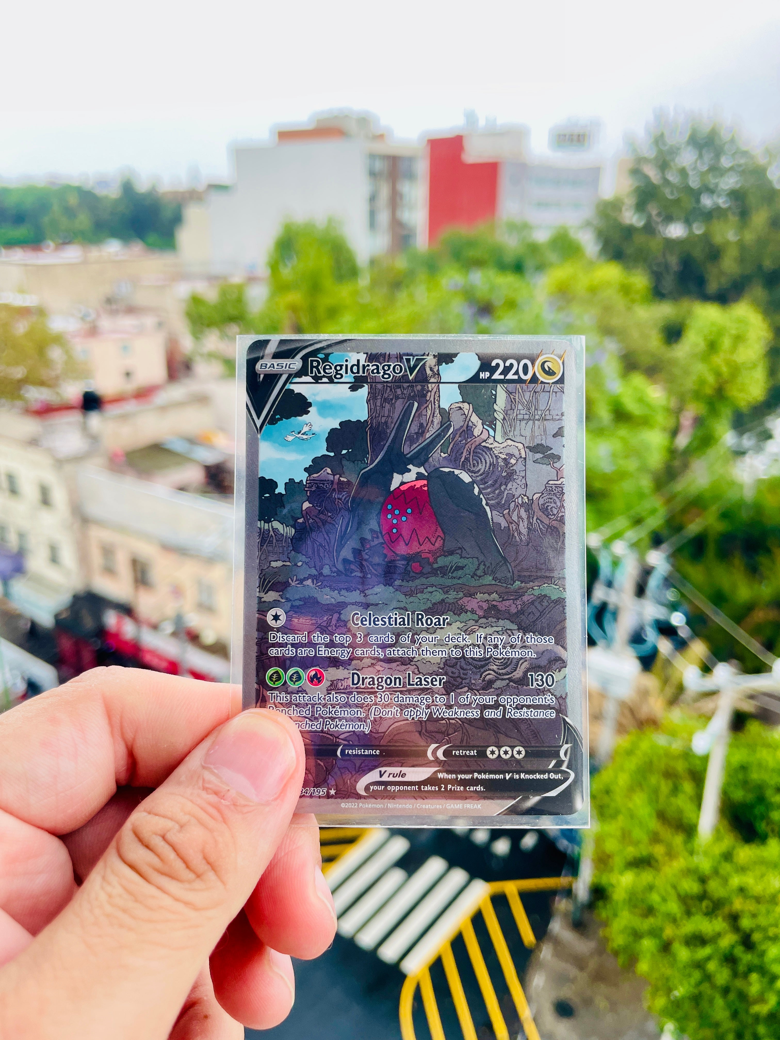 Regidrago V (Alternate Art) | 184/195 | Silver Tempest | Carta Pokémon TCG | Inglés